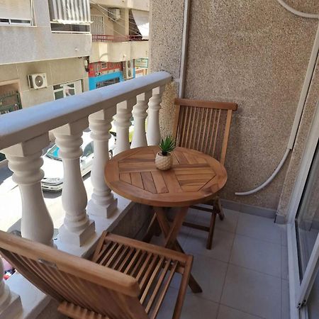 Almudena Apartments Torrevieja Bagian luar foto